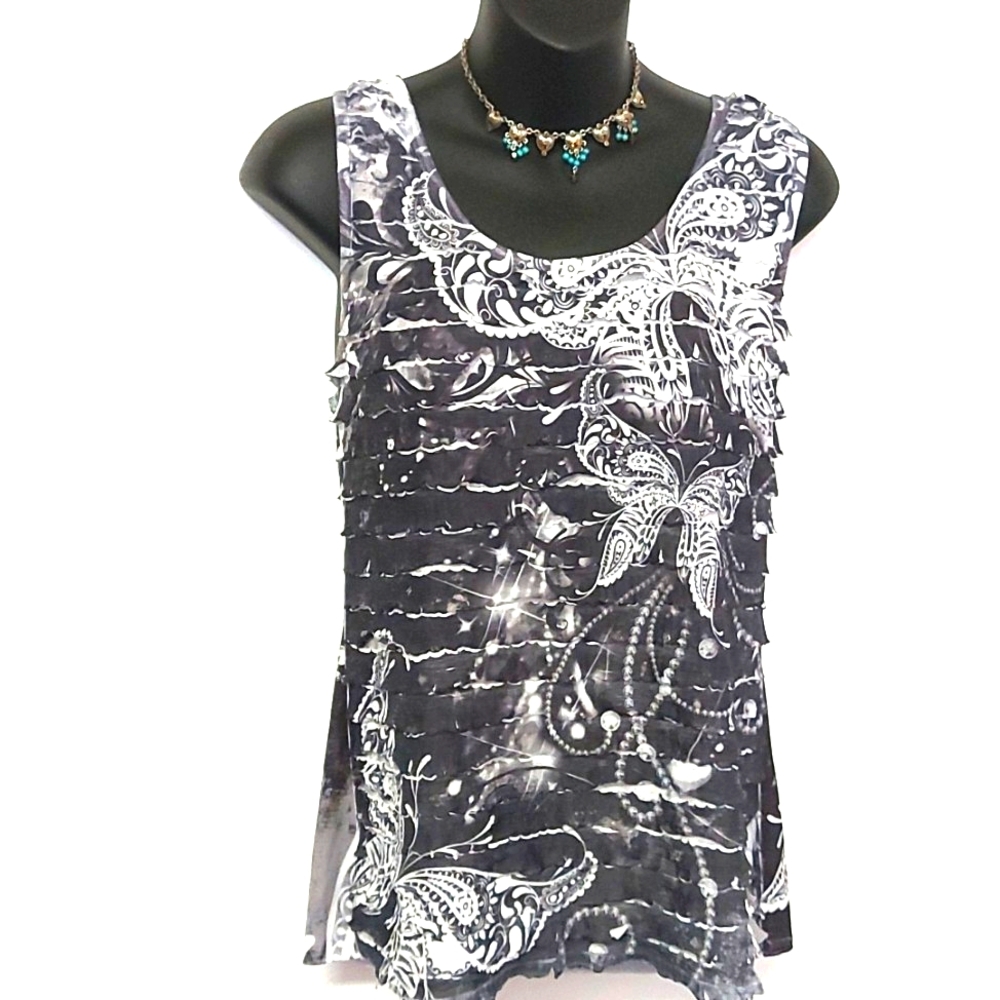 3 for $25- Sami Jo Black & White Butterfly Top, Size M